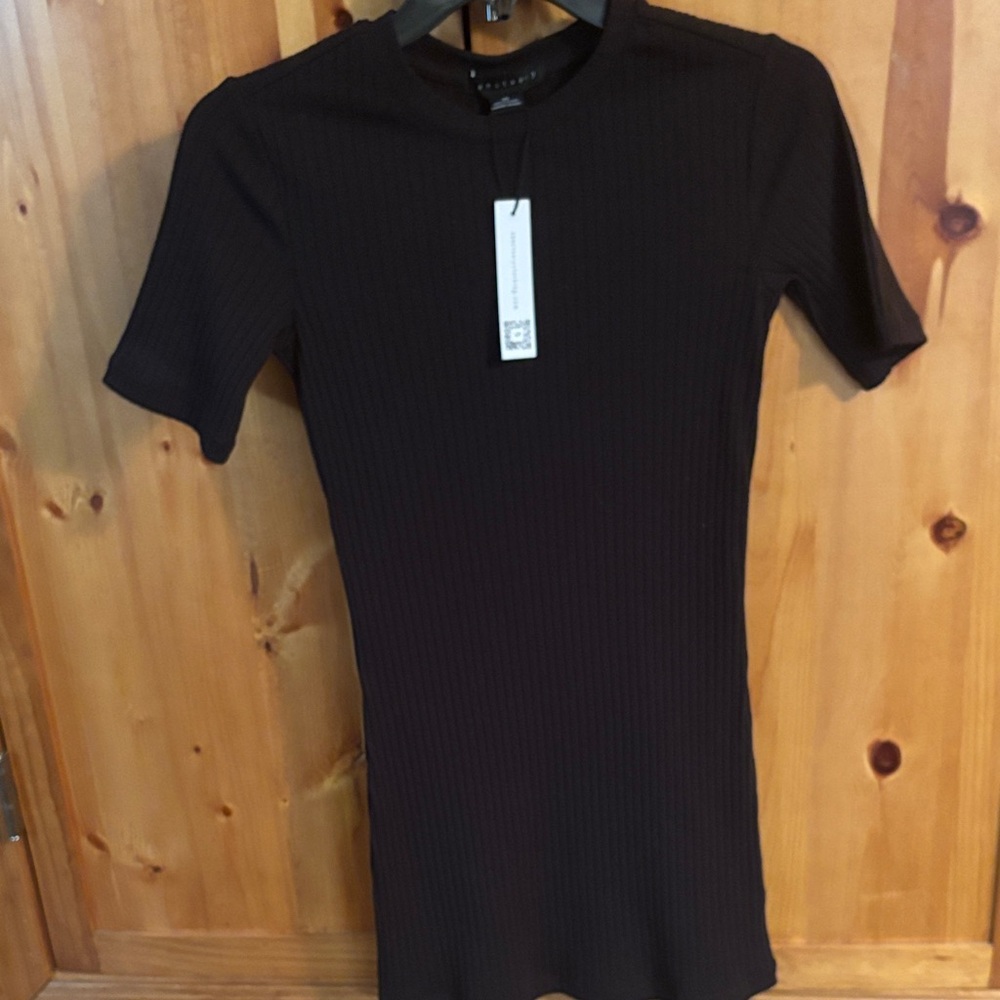 Black Ribbed Short Sleeve Dress Sanctuary